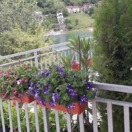 Na Jezeru Konjic