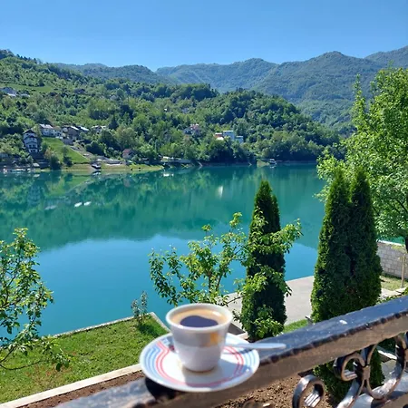 Na Jezeru Konjic